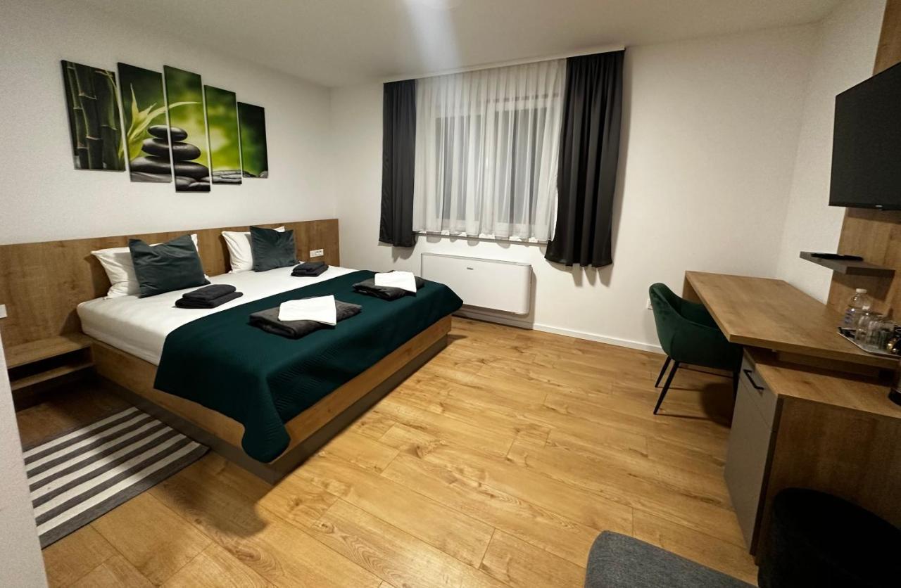 Rooms 斯拉沃尼亚布罗德 外观 照片